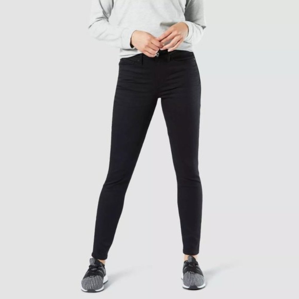 DENIZEN From Levi’s High-Rise Skinny Jeans Black (Size 10)
